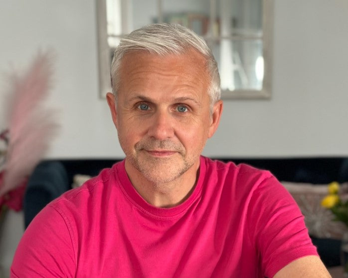 S1 Ep5. Harnessing the Power of Kindness –A Journey into Mind-Body Wellness with Dr David Hamilton