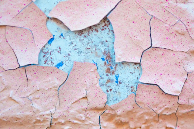 Is Social Media Ruining Your Skin? The Truth About Skincare Trends and Skin Barrier Damage